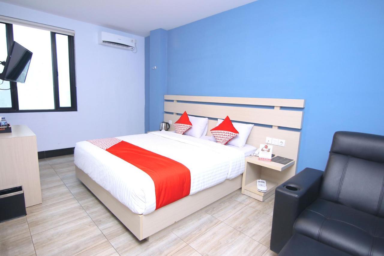 Oyo 592 Budget Hotel By The Harbour Padang  Zewnętrze zdjęcie