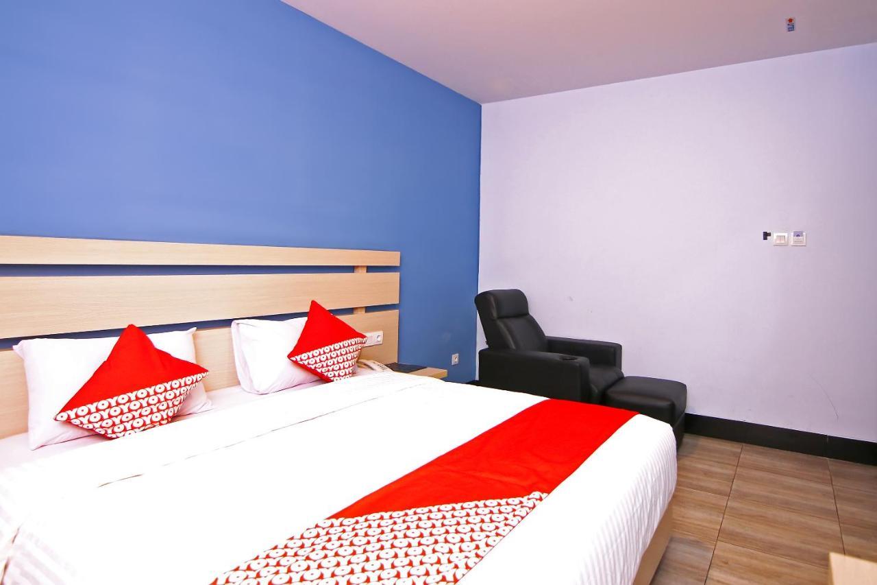 Oyo 592 Budget Hotel By The Harbour Padang  Zewnętrze zdjęcie